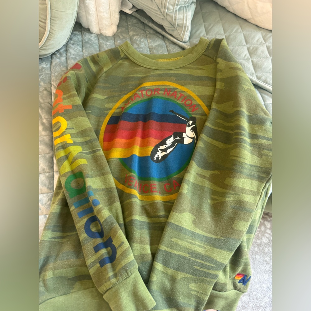 Women’s aviator nation camo crew neck